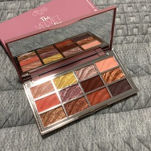 Ciate London, Velvet Palette Eyeshadow Palette